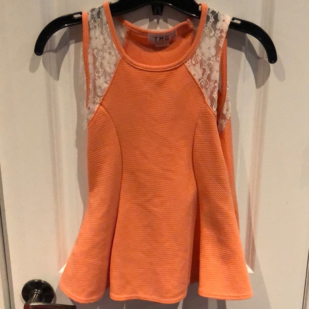 Light pink top with lace sleeveless